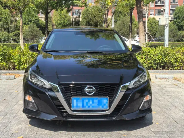 Nissan Teana — Фото автомобиля 2