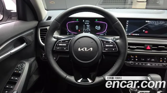 Kia Seltos — Фото автомобиля 13