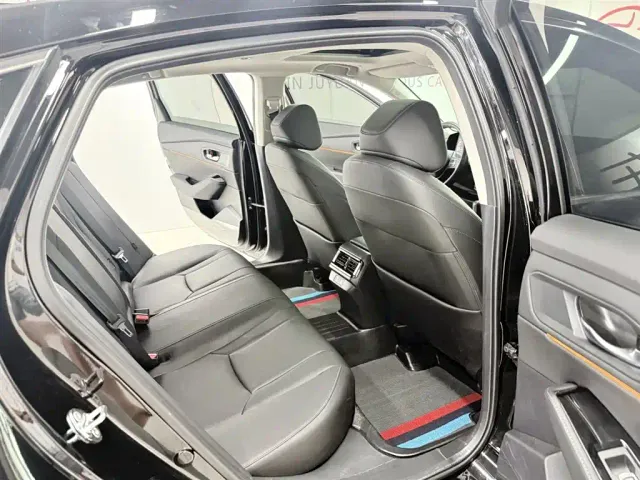 Honda Accord — Фото автомобиля 14