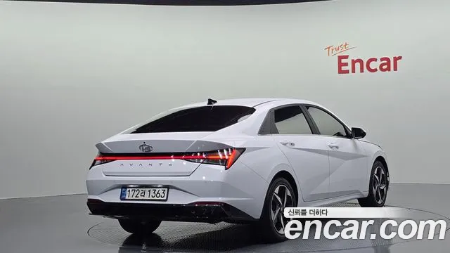 Hyundai Avante CN7 — Фото автомобиля 2