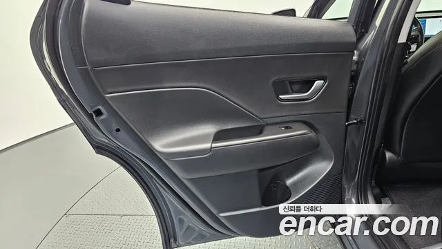 Hyundai Kona — Фото автомобиля 24