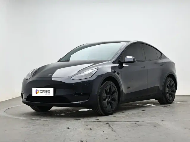 Фотография автомобиля — Tesla Model Y