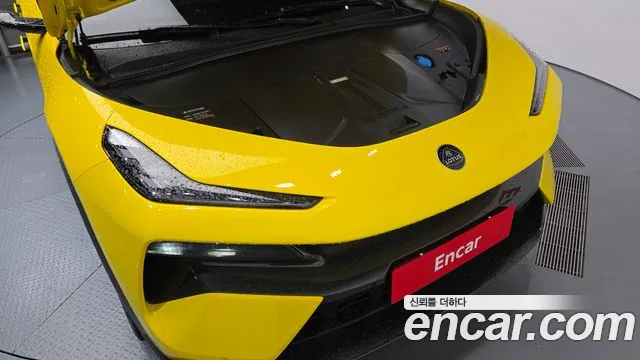 Lotus Eletre — Фото автомобиля 4