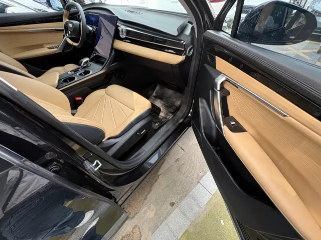 Geely Boyue L — Фото автомобиля 8