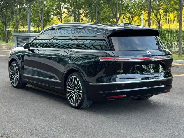 Nio ES8 — Фото автомобиля 6