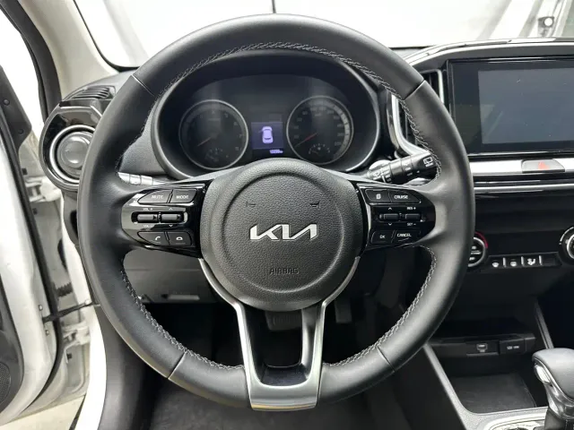 Kia KX1 — Фото автомобиля 7