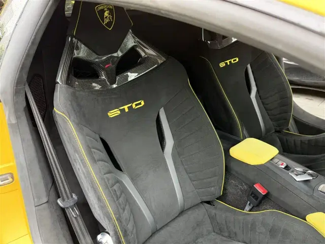 Lamborghini Huracan — Фото автомобиля 14