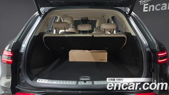 Genesis GV70 — Фото автомобиля 20