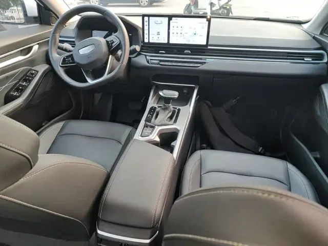 Geely Emgrand — Фото автомобиля 9