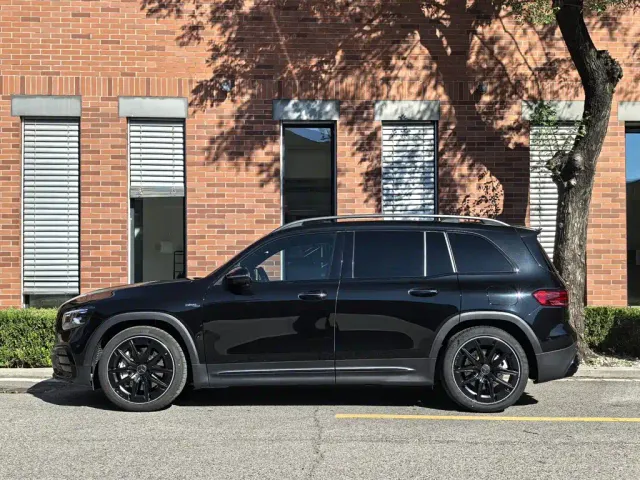 Mercedes-Benz GLB AMG — Фото автомобиля 11