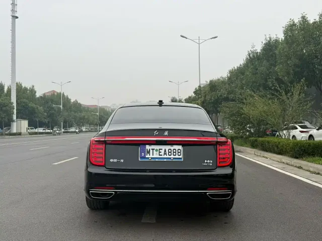 Hongqi H9 — Фото автомобиля 8