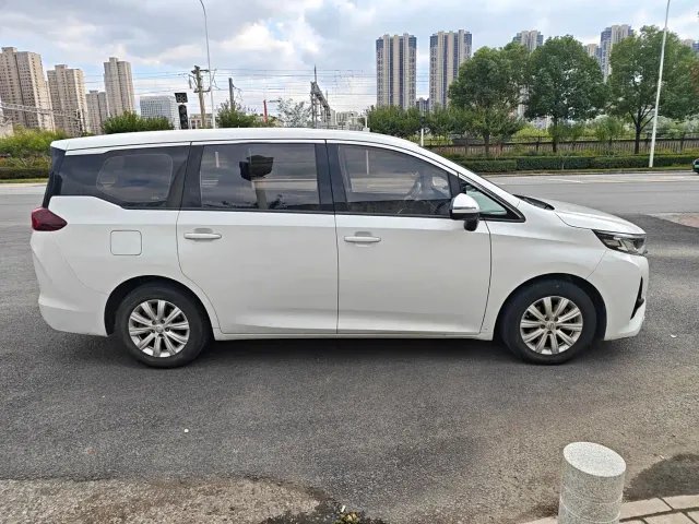GAC Trumpchi M6 — Фото автомобиля 7
