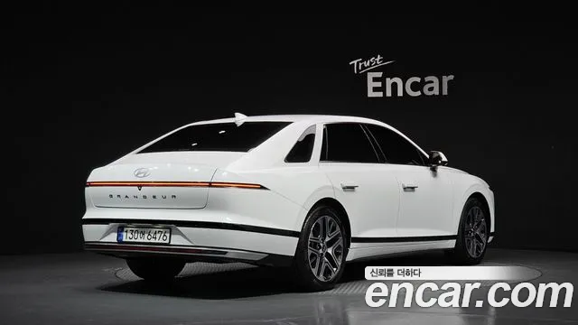 Hyundai Grandeur GN7 — Фото автомобиля 2
