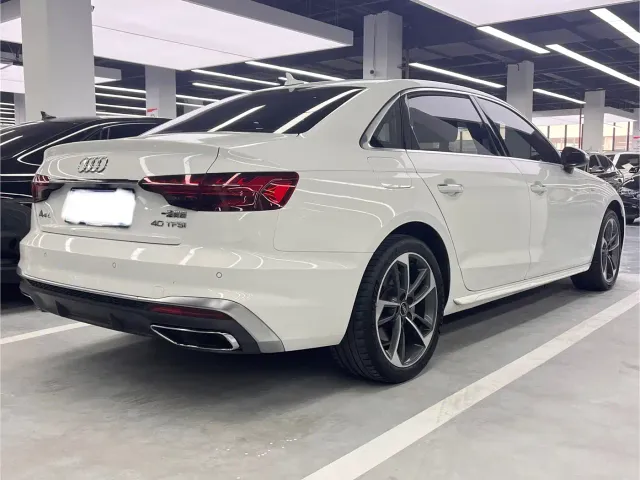 Audi A4L — Фото автомобиля 13