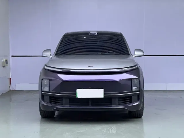 Li Auto L9 — Фото автомобиля 2
