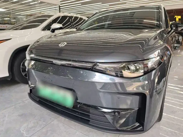 Leapmotor C10 — Фото автомобиля 2