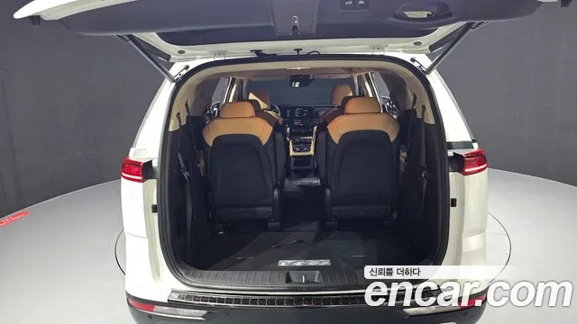 Kia Canival Carnival 4 поколение Дизель 9 мест Signature — Фото автомобиля 20