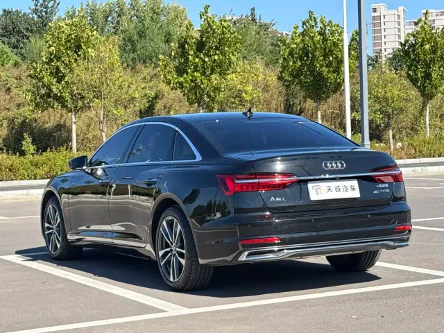 Audi A6L — Фото автомобиля 16