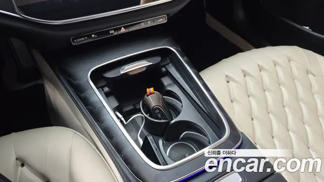 Mercedes-Benz E-Class — Фото автомобиля 14