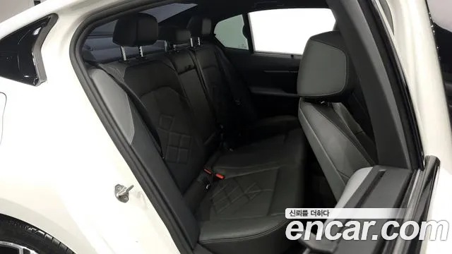 BMW 5-Series 5 серия (G60) 530i xDrive M Sport — Фото автомобиля 9