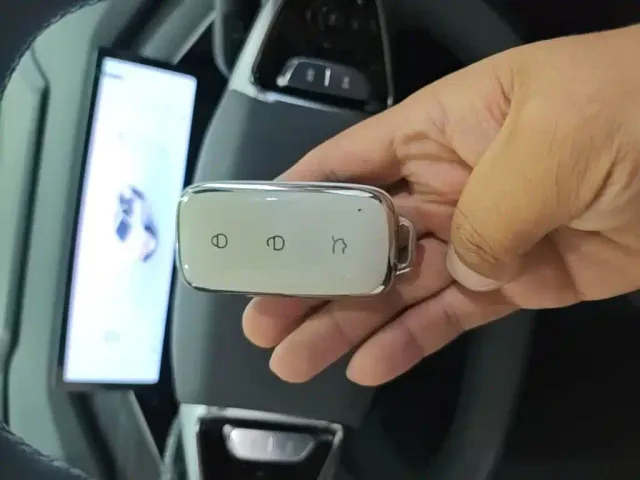 Geely Galaxy L6 — Фото автомобиля 8