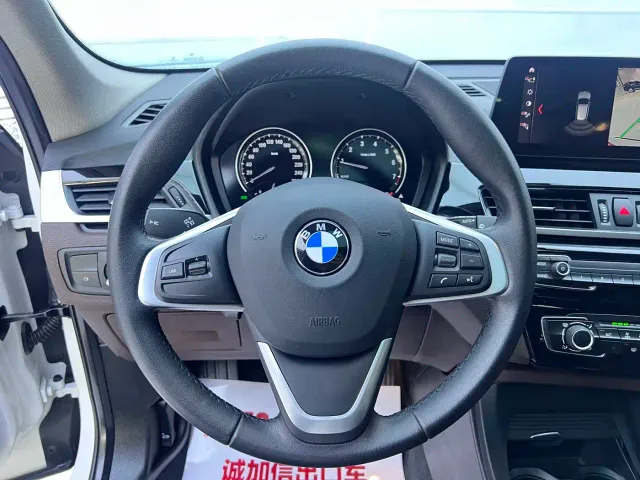 BMW X1 — Фото автомобиля 10