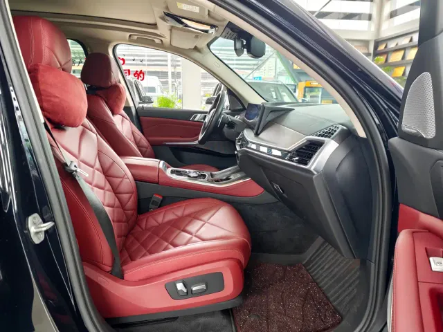 BMW X5 — Фото автомобиля 12