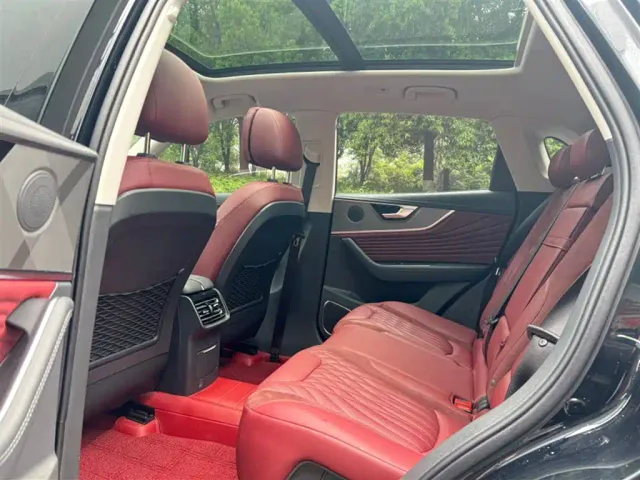 Hongqi HS5 — Фото автомобиля 14