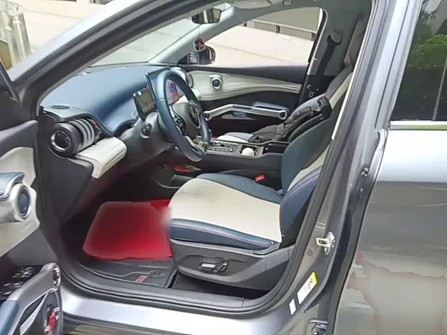 BYD Yuan PLUS — Фото автомобиля 14