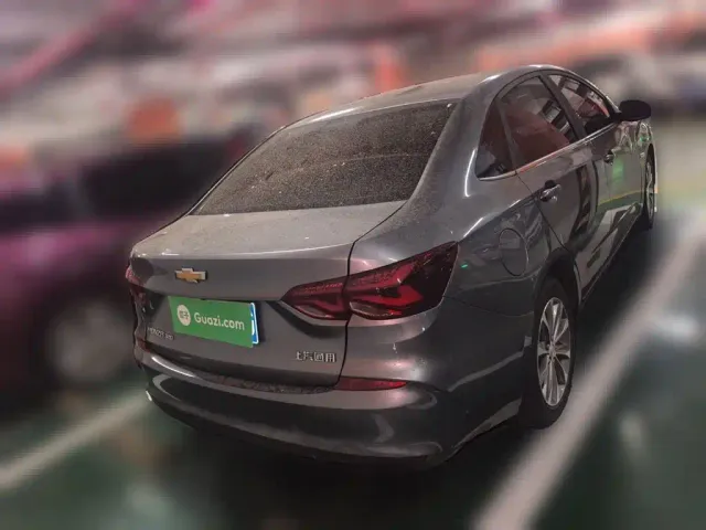 Chevrolet Monza — Фото автомобиля 3