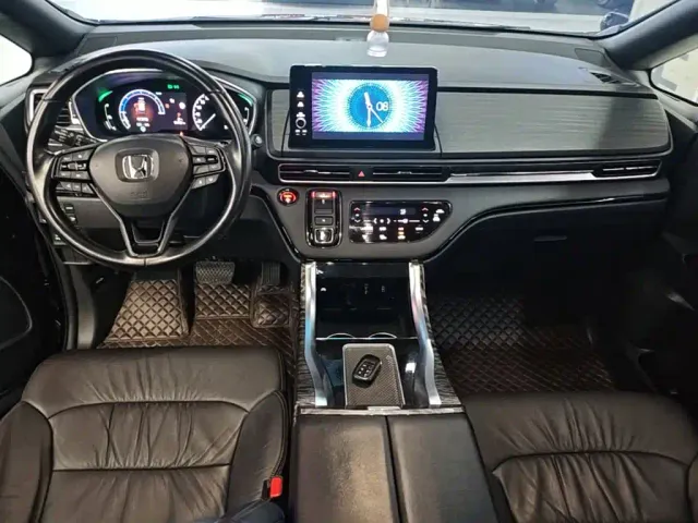 Honda Odyssey — Фото автомобиля 9