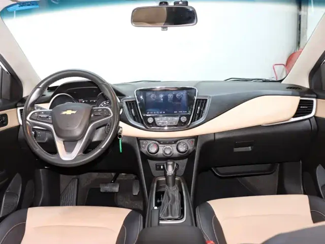 Chevrolet Monza — Фото автомобиля 11