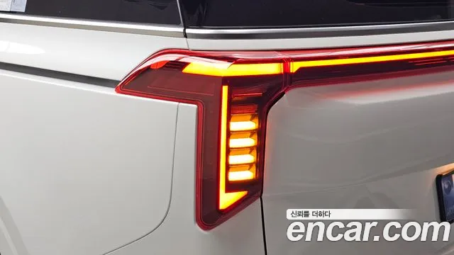 Kia Canival — Фото автомобиля 6