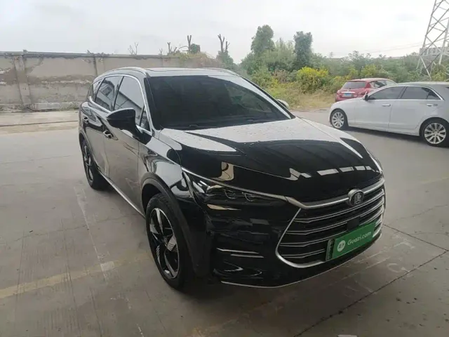 BYD Tang — Фото автомобиля 3