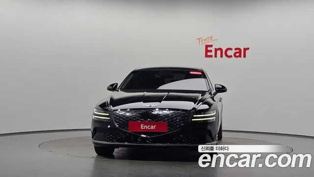 Genesis G80 RG3 — Фото автомобиля 3