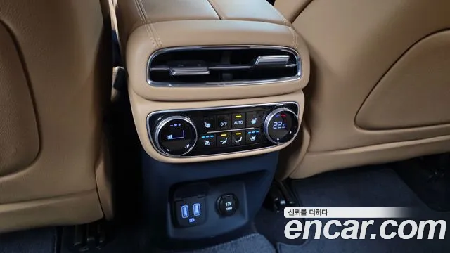 Genesis GV80 — Фото автомобиля 23