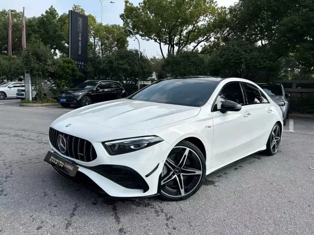 Фотография автомобиля — Mercedes-Benz A-Class AMG