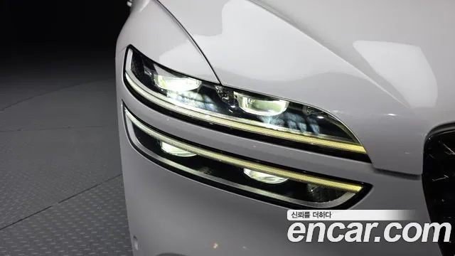 Genesis GV70 2.5T Бензин AWD — Фото автомобиля 22