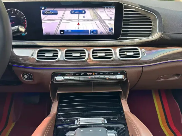 Mercedes-Benz GLE-Class — Фото автомобиля 19