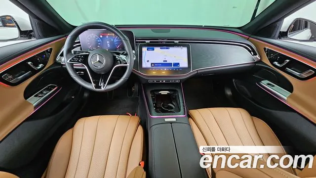 Mercedes-Benz E-Class — Фото автомобиля 7
