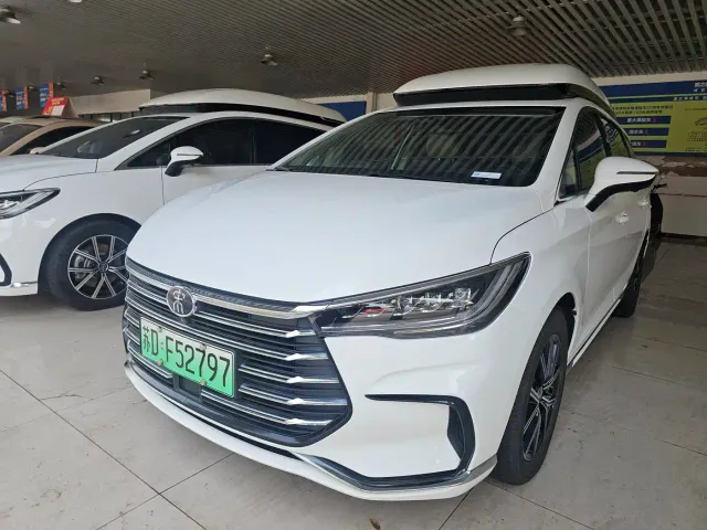 Фотография автомобиля — BYD Song MAX