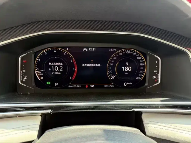 Volkswagen Tiguan L — Фото автомобиля 11