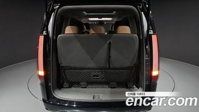 Hyundai Staria Staria 4WD Lounge 9 мест — Фото автомобиля 20