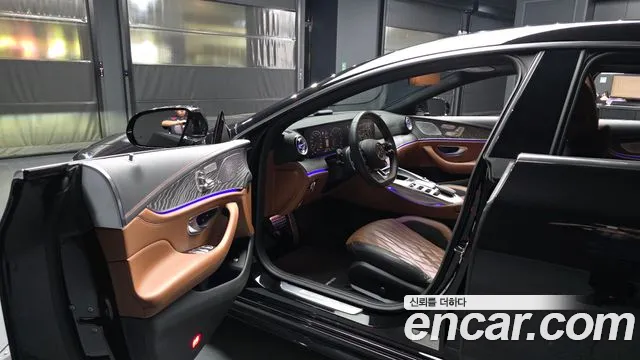 Mercedes-Benz AMG GT 4 двери 43 4MATIC+ — Фото автомобиля 9