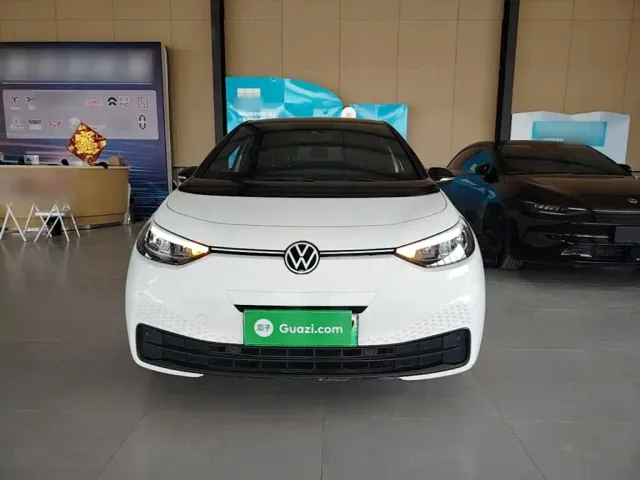 Volkswagen ID.3 — Фото автомобиля 2