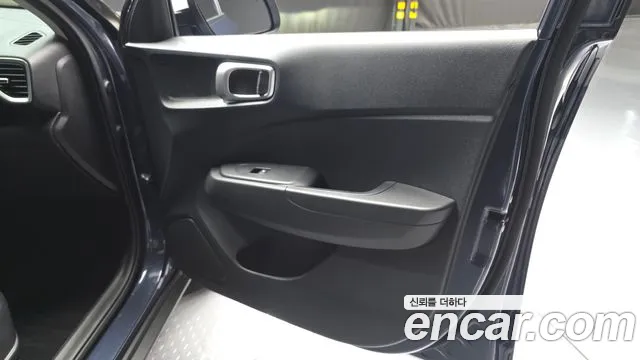 Hyundai Venue Venue 1.6 Premium — Фото автомобиля 24