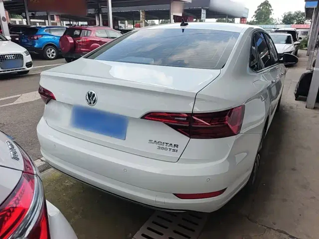 Volkswagen Sagitar — Фото автомобиля 3