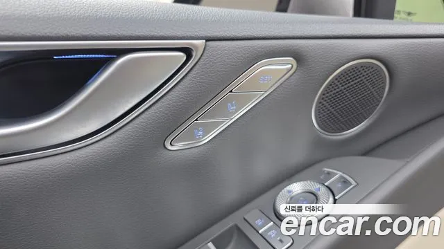 Genesis G80 Бензин 2.5 турбо AWD — Фото автомобиля 4
