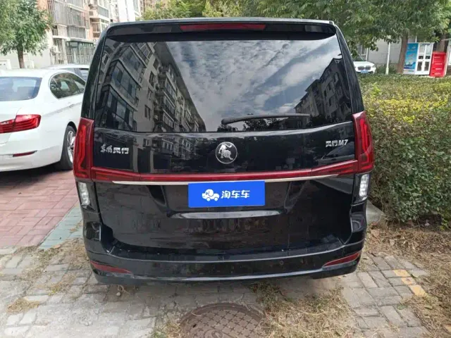 Forthing Fengxing M7 — Фото автомобиля 4