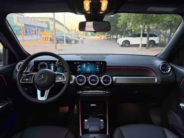 Mercedes-Benz GLB-Class — Фото автомобиля 8